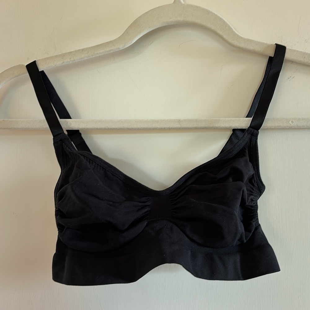 Skims Seamless Sculpt Bralette Onyx size Small New in box